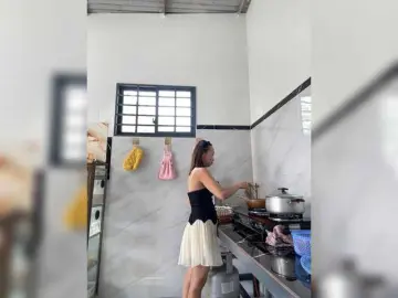 Bibi261  live sex cam