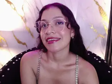 GagingBriana  live sex cam