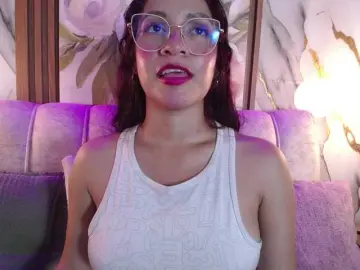 GagingBriana  live sex cam