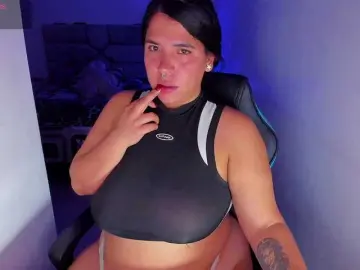 Karlathompson  live sex cam