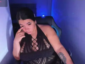 Karlathompson  live sex cam