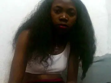 Santatriniaina  live sex cam