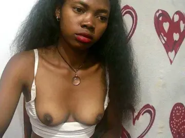 Santatriniaina  live sex cam