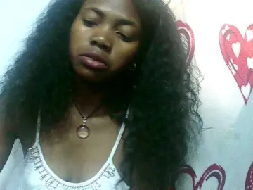 Santatriniaina  live sex cam