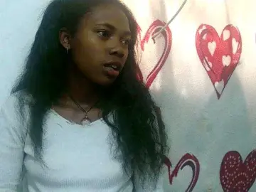Santatriniaina  live sex cam