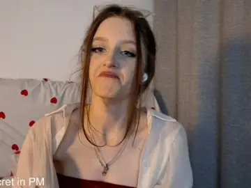 VikkiShon  live sex cam