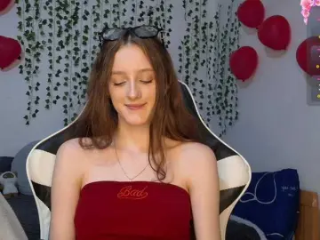 VikkiShon  live sex cam