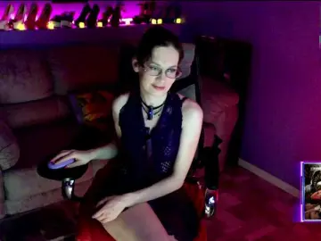 AnaliMilana  live sex cam