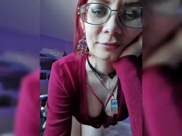 AnaliMilana  live sex cam
