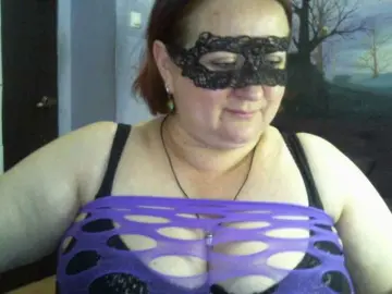 AgilaMipo  live sex cam