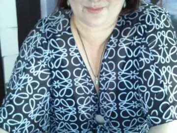 AgilaMipo  live sex cam