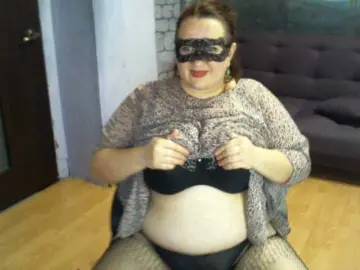 AgilaMipo  live sex cam