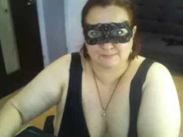 AgilaMipo  live sex cam