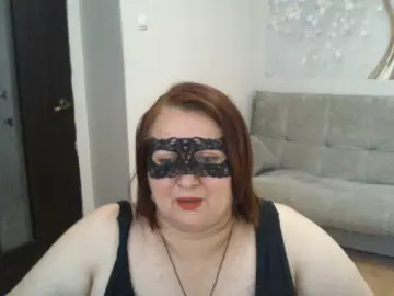 AgilaMipo  live sex cam