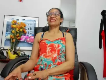 Aries-Mature  live sex cam