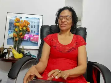 Aries-Mature  live sex cam