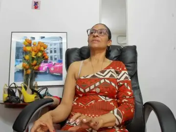 Aries-Mature  live sex cam