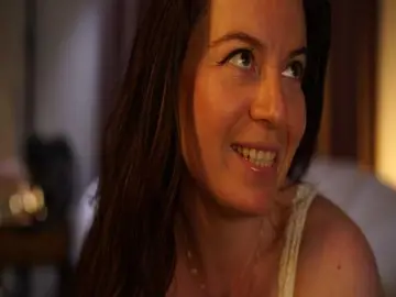 CookiesNCr3am  live sex cam