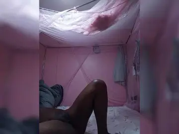 Madea  live sex cam