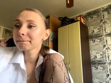 Enchanty-shawty  live sex cam