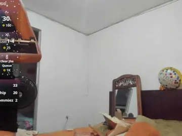 LatinaStepStar  live sex cam