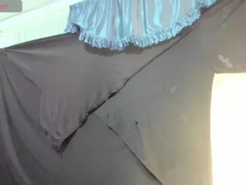 LatinaStepStar  live sex cam