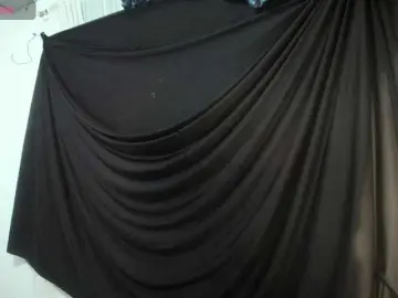 LatinaStepStar  live sex cam