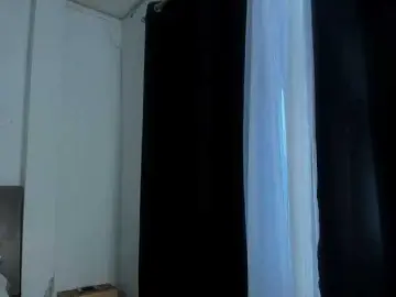 LatinaStepStar  live sex cam