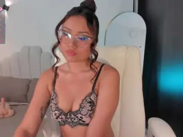 AmberLewis  live sex cam