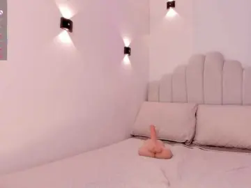 AmberLewis  live sex cam