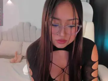 AmberLewis  live sex cam