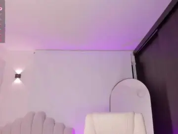 AmberLewis  live sex cam