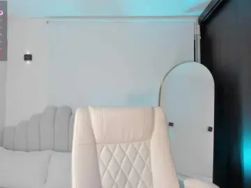 AmberLewis  live sex cam