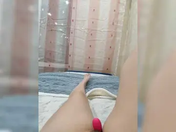 Angelia22  live sex cam