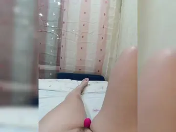 Angelia22  live sex cam