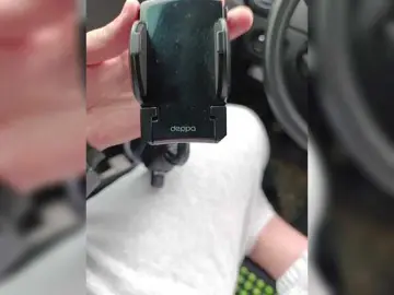 Angelia22  live sex cam