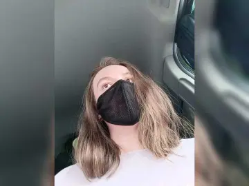 Angelia22  live sex cam