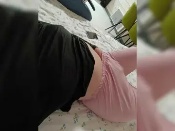 Angelia22  live sex cam