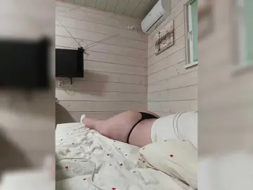Angelia22  live sex cam