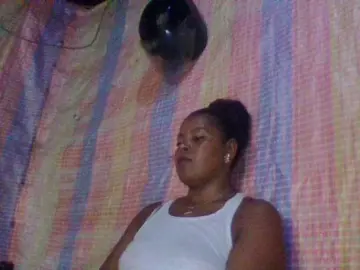 Barbie12  live sex cam