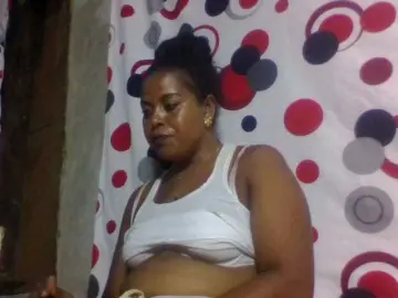 Barbie12  live sex cam