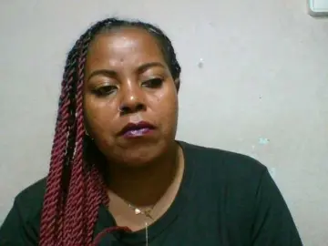 Barbie12  live sex cam