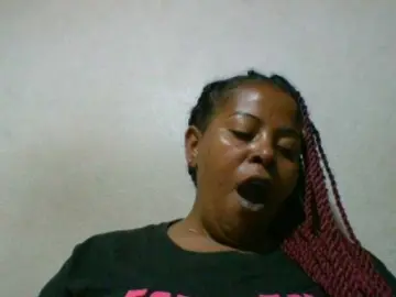 Barbie12  live sex cam