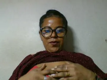 Barbie12  live sex cam