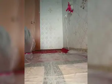 Heavenly-Wings  live sex cam