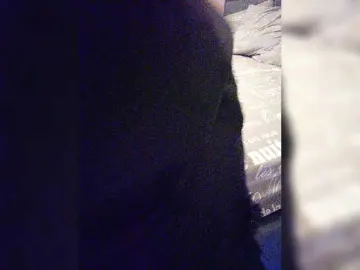 Koshecka77  live sex cam