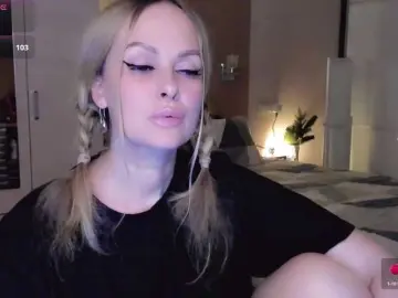 LibbyNora  live sex cam