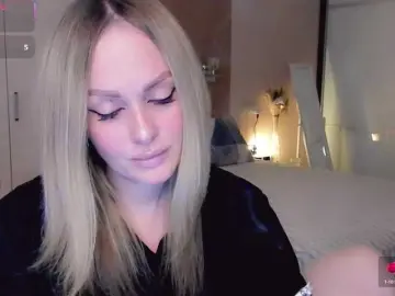 LibbyNora  live sex cam