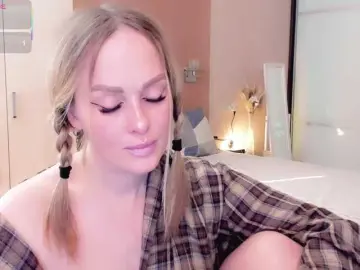 LibbyNora  live sex cam