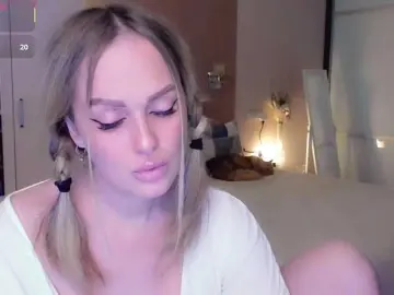 LibbyNora  live sex cam